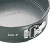 A close-up view of a MasterClass springform cake pan. Anteprima dell’immagine prodotto