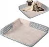 A collage of two images showing a pet bed. The top image shows a pug and a cat on the bed, while the bottom image shows the empty bed. Produktbild-Vorschau