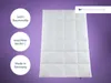A white duvet is laid out flat against a purple background, with three circular callouts on the left side and a brand logo in the top right corner. Produktbild-Vorschau
