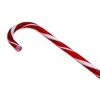 A close-up, angled view of a single candy cane. Voir les images du produit