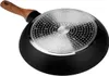 The underside of a black frying pan with a silver patterned base and a wooden handle. Voir les images du produit