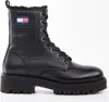 A black Tommy Jeans boot on a white background. Produktbild-Vorschau
