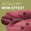 Close-up of a red beanbag chair with text overlays highlighting its features. Voir les images du produit