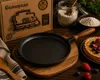 Litinová pánev na palačinky s dřevěnou rukojetí - ø 24 x Náhled obrázku produktu 11