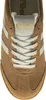 Close-up view of the top of a beige sneaker. Voir les images du produit
