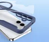 A close-up view of a phone case being assembled onto a smartphone. Voir les images du produit
