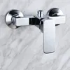 Moderne, verchromte Wand-Duscharmatur mit Warm- und Produktbild-Vorschau 2