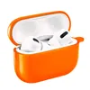 étui imoshion Neon pour les Apple AirPods Pro - Orange Voir les images du produit 1