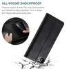 A black leather phone case is shown with a close-up inset of a hand inserting a phone into the case. Produktbild-Vorschau