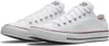 A pair of white Converse All Star low-top sneakers. Voir les images du produit
