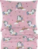 A folded pink duvet cover and pillowcase set with a repeating pattern of unicorns on rainbows, clouds, stars, and hearts. Náhľad obrázku produktu