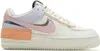 A single Nike Air Force 1 Shadow Pink Glaze sneaker is shown against a white background. Náhled obrázku produktu