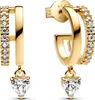 Boucles d'oreilles créoles Pandora « Cœur suspendu » Voir les images du produit 2