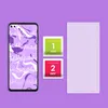 A smartphone screen protector kit with cleaning wipes and a screen protector laid out on a purple background. Produktbild-Vorschau