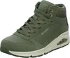 A studio shot of a green Skechers high-top sneaker. Voir les images du produit