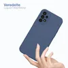 A hand holding a blue phone case against a white background. Produktbild-Vorschau