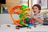 Hot Wheels T-Rex Fire Battle Dinosaur Truck Set - Ages 4+ - Productafbeelding-voorbeeld 8