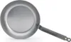 A top-down view of a frying pan against a white background. Náhľad obrázku produktu