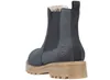 A rear view of a blue Chelsea boot with a tan sole. Produktbild-Vorschau