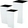 Three white planters of varying heights with black tops are arranged on a white background. Anteprima dell’immagine prodotto