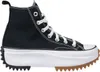 A studio shot of a black Converse Run Star Hike Hi sneaker with a white platform sole and a brown rubber sole. Náhled obrázku produktu