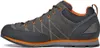 Zustiegsschuh "Crux" von Scarpa in Grau mit orangefarbenen Akzenten; seitliche Ansicht. Voir les images du produit