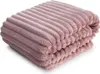 Kuschelige Decke SOFT weich & warm perfekte Wohndecke zum Produktbild-Vorschau 3