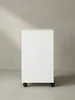 Detailansicht der leicht geöffneten obersten Schublade des weißen Schreibtischcontainers mit Blick auf den geräumigen Innenraum für Büromaterial._#sku_SAFWL5.273# Produktbild-Vorschau