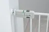 Close-up of a safety gate latch mechanism attached to a white wall and a white metal gate. Produktbild-Vorschau