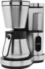 A studio shot of a coffee maker. Voir les images du produit