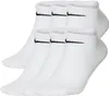 A group of white Nike socks with black Nike logos. Produktbild-Vorschau