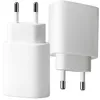Two white USB-C power adapters are shown against a white background. Anteprima dell’immagine prodotto