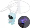 Astronaute volant OVNI Télécommande infrarouge Jouet USB Voir les images du produit 5