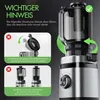 An instructional marketing image for a juicer, showing correct and incorrect assembly steps. Produktbild-Vorschau