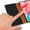 A hand is shown interacting with a phone case, highlighting its texture and the phone screen within. Produktbild-Vorschau