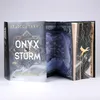 Detailansicht: Onyx Storm – Flammengeküsst (Hardcover) Anteprima dell’immagine prodotto