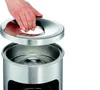 DURABLE Papierkorb SAFE mit Ascher 17 Liter silber metallic Produktbild-Vorschau 9