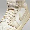 Nike Jordan 1 Mid SE "Metallic Team Gold" Bunt, Größe: 41 Produktbild-Vorschau 7