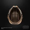 A top-down view of the interior of a Star Wars helmet. Náhled obrázku produktu