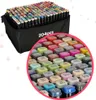 A black fabric case filled with a large set of colorful markers, with a close-up inset view of the marker caps. Produktbild-Vorschau
