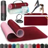 A collage of images showcasing a yoga mat and its accessories, including a person demonstrating a yoga pose. Produktbild-Vorschau