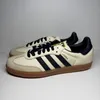 Adidas Sneakers ID0478 in Beige color size 40 Voir les images du produit 24