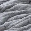 Wellsoft Bettdecke Grau 155x220 cm – Wendbare Produktbild-Vorschau 4