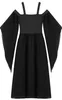 A black medieval-style dress with trumpet sleeves is displayed flat against a white background. Anteprima dell’immagine prodotto