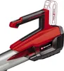 A close-up view of the handle and nozzle of a red and black battery-powered leaf blower. Produktbild-Vorschau