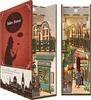 A diorama-style book nook depicting a street scene with a bakery and cafe, inspired by Baker Street. Anteprima dell’immagine prodotto