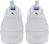 A pair of white Puma sneakers shown from the back. Produktbild-Vorschau