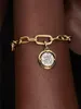 Pandora Me Medaglione Charm Cupido Argento placcato oro 14k Anteprima dell’immagine prodotto 7