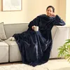 XXL Kuscheldecke mit Ärmeln & Kängurutasche | 145x195 cm Produktbild-Vorschau 1