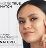 A woman's face with makeup applied, with text overlays. Voir les images du produit
